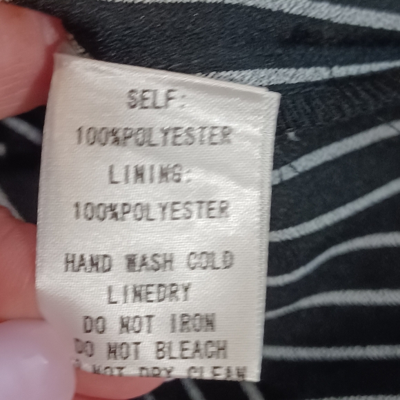 Black Striped belted sleeveless dress - Picture 11 of 12